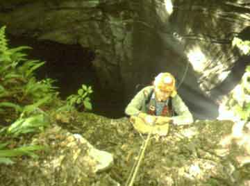 Cmdr. Blackwood at the lip.
