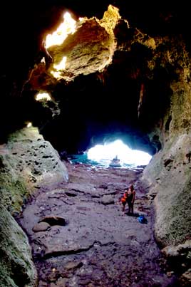 Rocky Dundas Cave