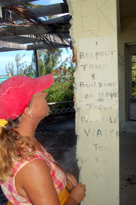Sign near cistern