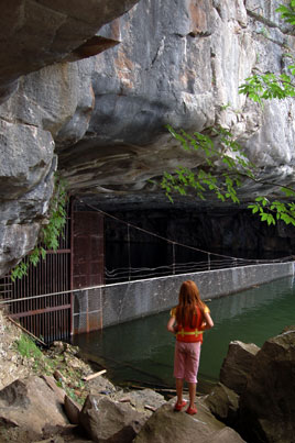 Nickajack Cave