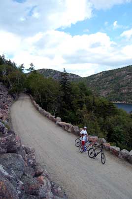 Carriage Trail along Jordan Pond.